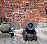 A mortar and a stone cannonball
